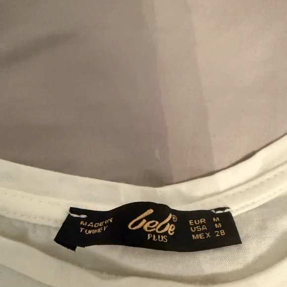 NWOT Vintage Rare Graphic Roses Lace Flutter Tee - Picture 3 of 4